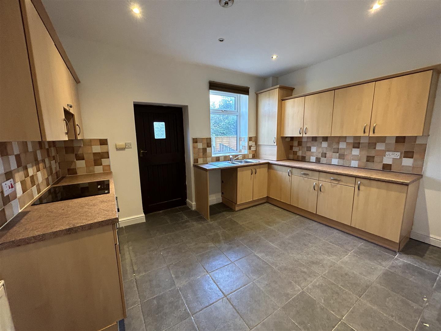 Thomas Street, Lees, Oldham Wild & Griffiths