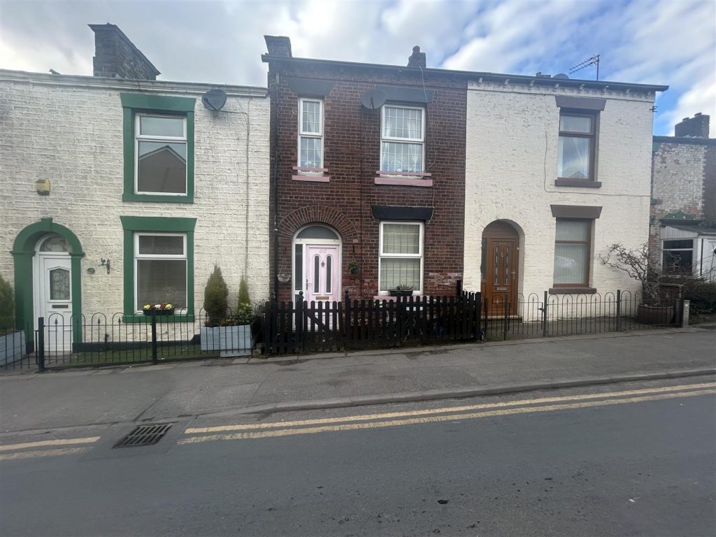 Ripponden Road, Moorside, Oldham