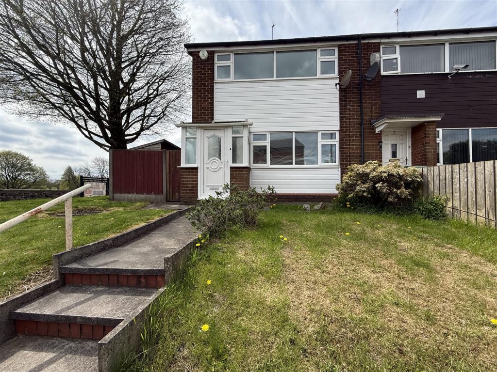 Walnut Avenue, Greenacres, Oldham