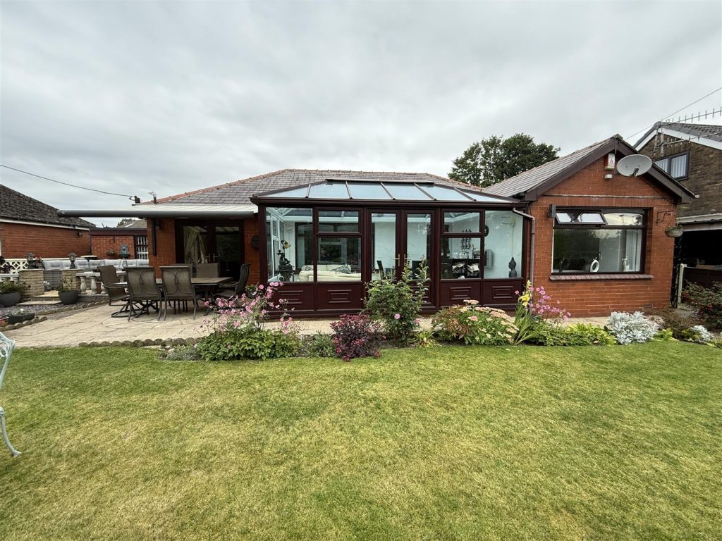 Holts Lane, Pitses, Oldham